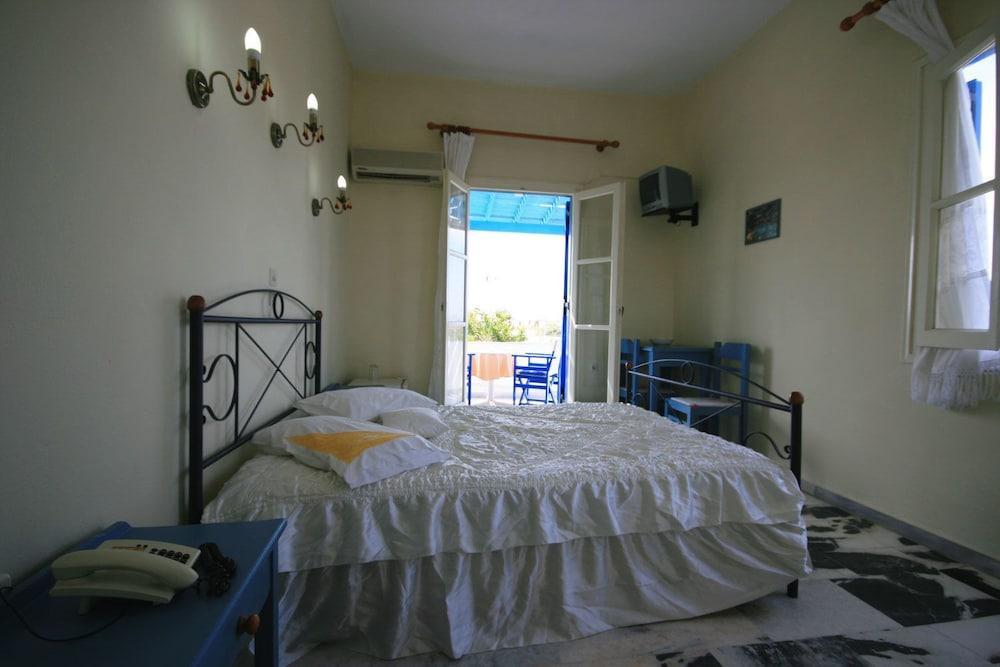 Agnadi Hotel Ajía Ána Kültér fotó