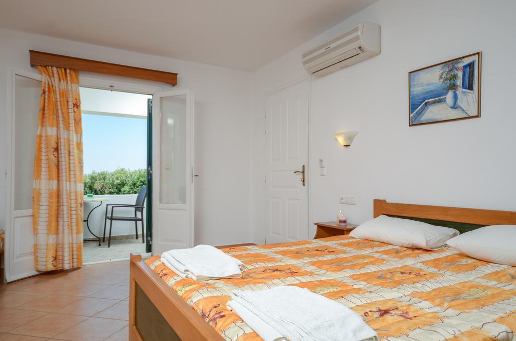 Agnadi Hotel Ajía Ána Kültér fotó